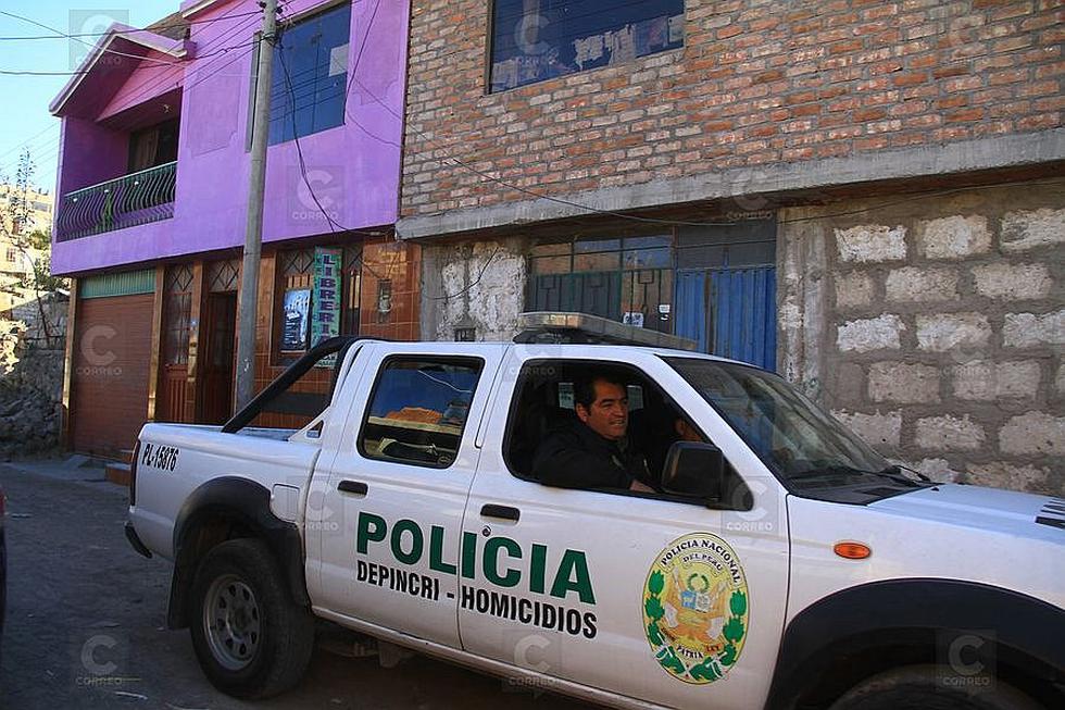 Hombre muere carbonizado dentro de su vivienda