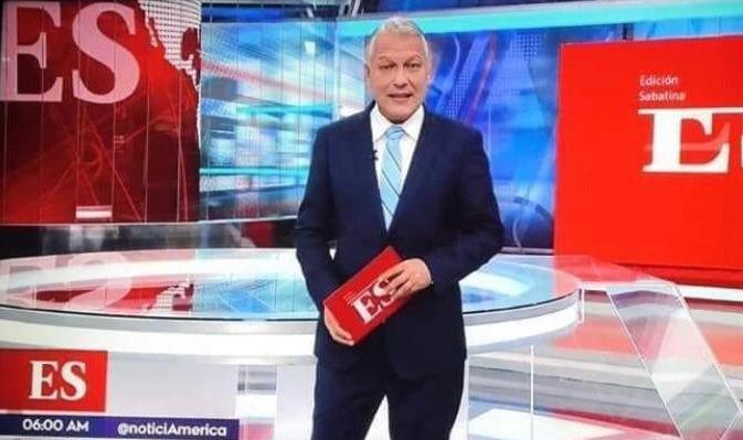 Gunter Rave fue conductor en la edición sabatina de ‘América Noticias’ y se vuelve tendencia en redes.