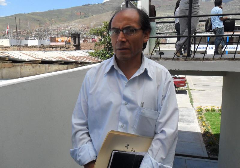 Exlíder del SUTEP vinculado a Patria Roja asesora al Minedu 