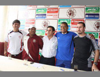 Presentan a Leo Rojas y Martín Bresan