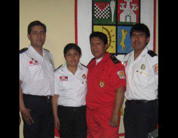 Bomberos ascienden de grado