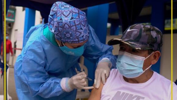 La Gerencia Regional de Salud de La Libertad habilitó 54 centros de vacunación en los 11 distritos de la provincia de Trujillo.