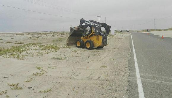 Piura: Realizan limpieza de dunas en carretera Sechura - Parachique