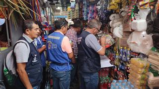 Chiclayo: Decomisan productos vencidos y sin registro sanitario en mercado Atusparia