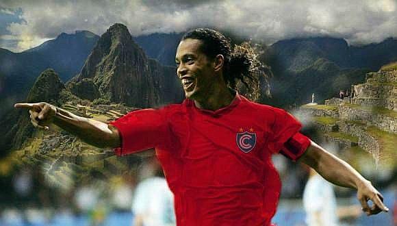 Ronaldinho llegará a Cusco el 24 de junio para partido con Cienciano