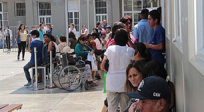 Minsa implementará citas vía internet en 391 centros de salud de Lima