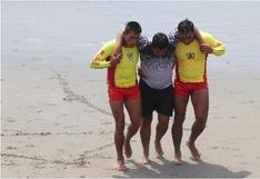 Policía rescata a cuatro bañistas en balneario de Huanchaco