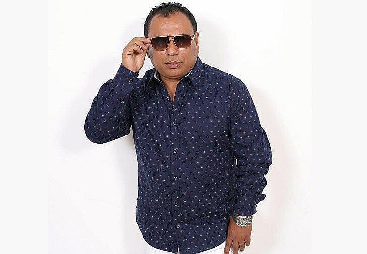 Marco y los "Duros de la salsa" promociona su tema "Salsa cantinera"