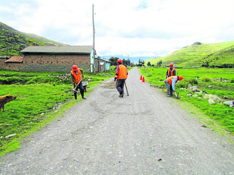 Caminos rurales y trochas en Chupaca urgen atención