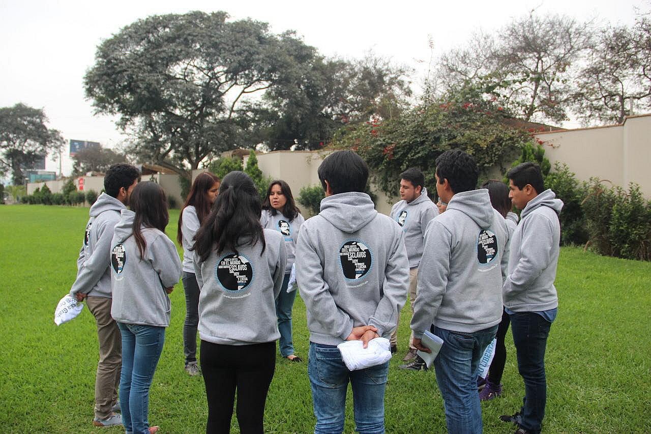 Caravana informativa contra trata de personas llega a frontera con el Ecuador