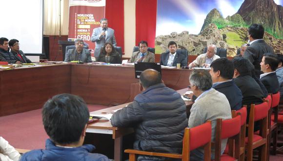 Cusco: alcaldes firman acta para luchar contra desnutrición infantil 