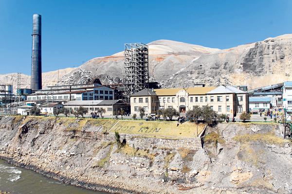 Aseguran que planta metalúrgica de La Oroya volverá a funcionar 