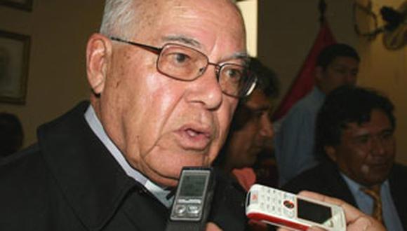 Monseñor Bambarén invoca a gremios a retomar diálogo con el gobierno
