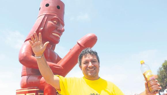 Tras asegurar que la polémica escultura ha sido donada por un artista plástico, el mismo alcalde Arturo Fernández Bazán afirma ahora que se trató de una solicitud. (Foto: Johnny Aurazo)