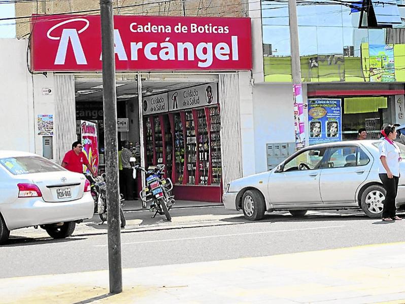 Chiclayo: Asaltan boticas Arcangel y se llevan S/. 2 mil