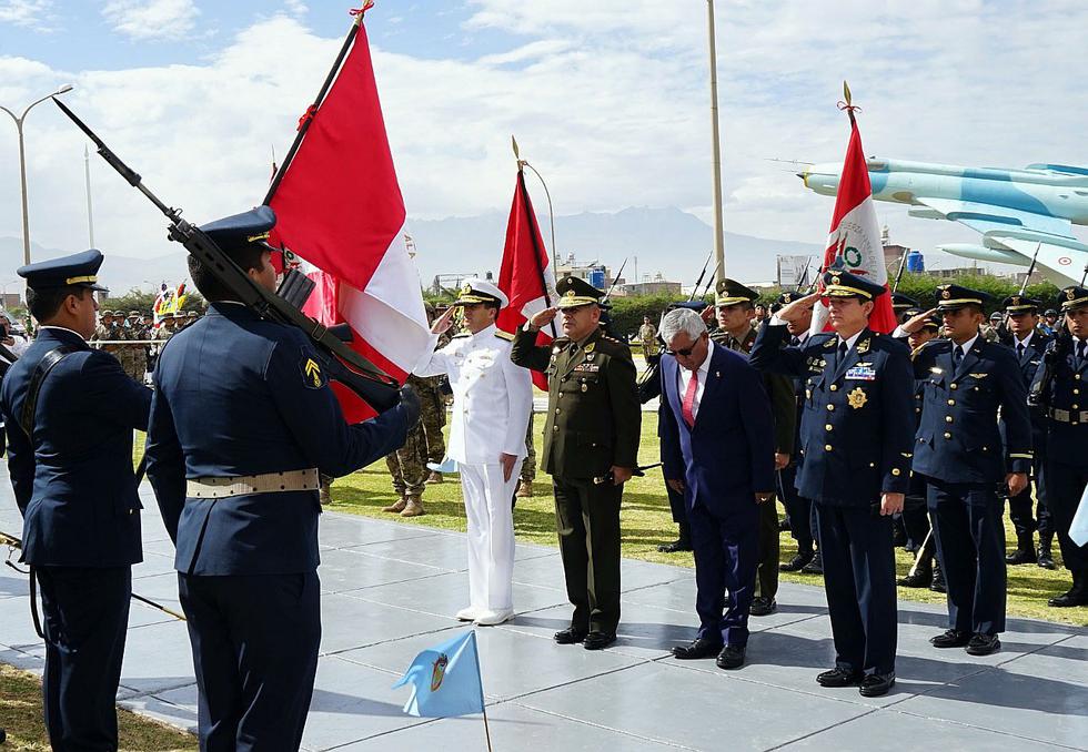 Fuerza Aérea conmemora sacrificio del Héroe Nacional José Abelardo Quiñones  (FOTOS)