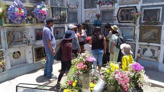 Día de la Madre: prohíben el ingreso de bandas musicales y cantantes al cementerio La Apacheta en Arequipa (VIDEO)