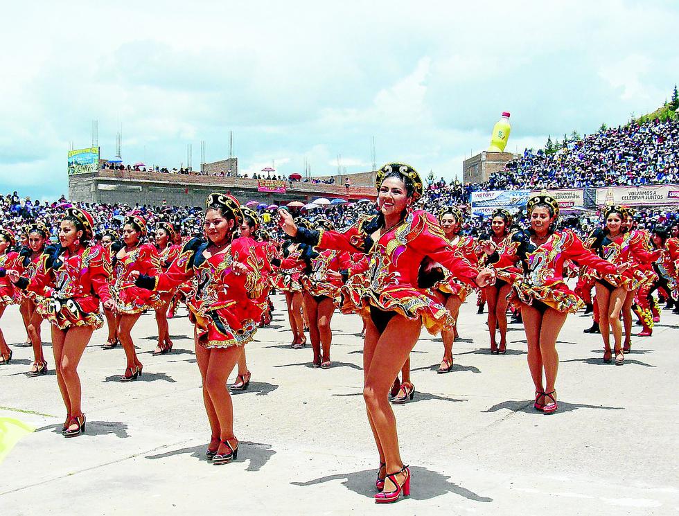 Espectadores gozaron con el concurso Tokoro de Oro en Juliaca