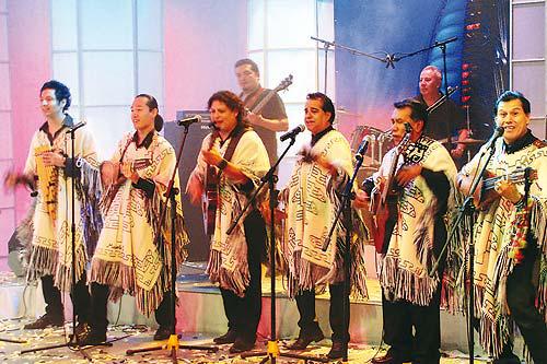 Los Kjarkas este jueves 15 se presentan en Juliaca