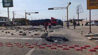 Ica: tramos de la carretera Panamericana Sur siguen bloqueados por los manifestantes