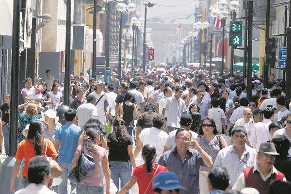 Economía peruana creció 3.26 % en julio y acumuló 72 meses de crecimiento