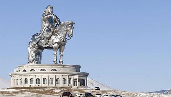 Las crónicas del imperio de Gengis Khan son traducidas al mongol luego de 600 años