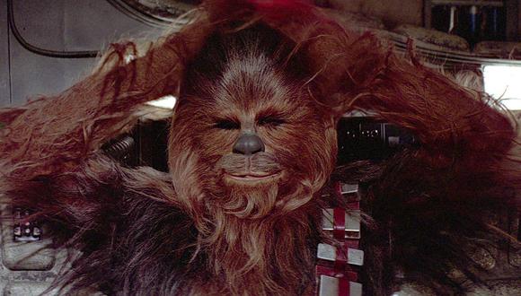 Star Wars: nueva imagen de Chewbacca en 'Han Solo' presenta a inesperado personaje (FOTO)