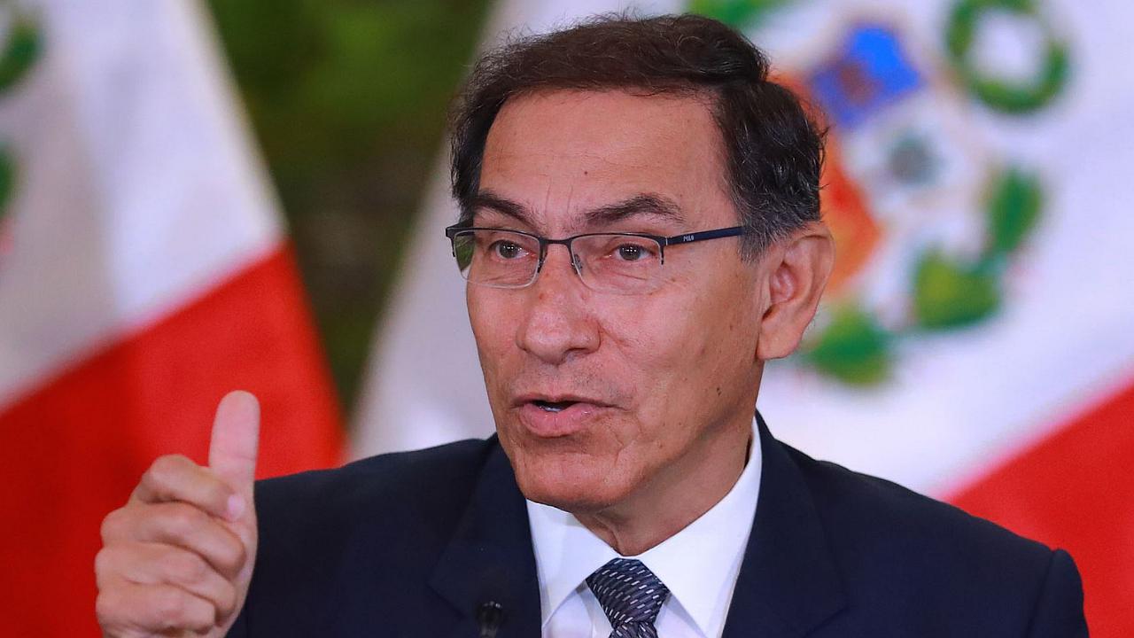 Martín Vizcarra acepta renuncia de Villanueva y le agradece por el trabajo realizado