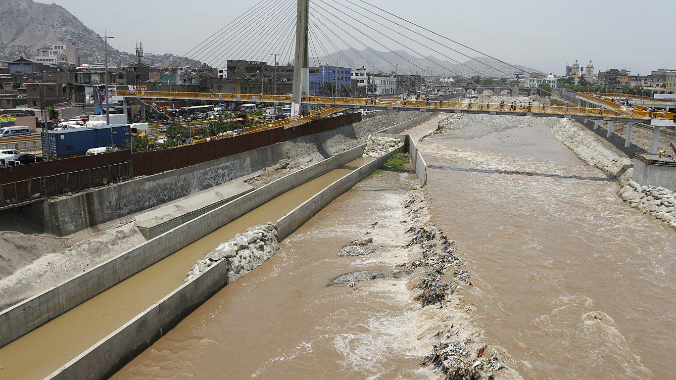 Municipalidad del Rímac pide ayuda tras desborde del río Huaycoloro [VÍDEO]