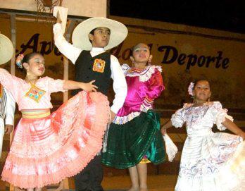Chimbotana participará en Concurso Nacional de Marinera