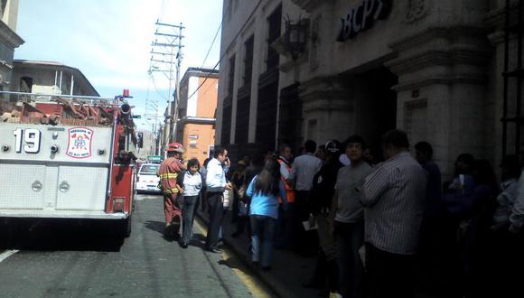 Banco de la Nación realizó simulacro por incendio