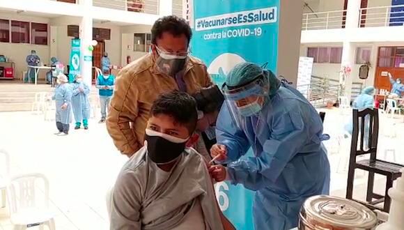 Se han habilitado vacunatorios en todos los distritos y hasta en la Plaza de Armas de Trujillo se aplicará dosis de los laboratorios Pfizer, Sinopaharm y Astrazeneca.