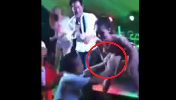 Video: Esto le pasa a un hombre comprometido por coquetear con bailarina