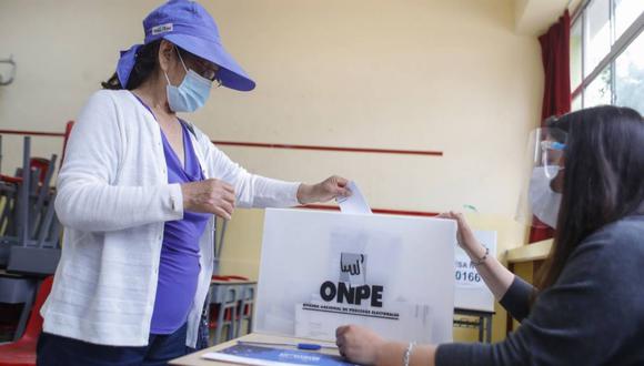 La ONPE recomienda la estrategia del voto escalonado, a fin de sufragar con mayor seguridad y minimizar riesgos de contagio por el COVID-19. (Foto: ONPE)