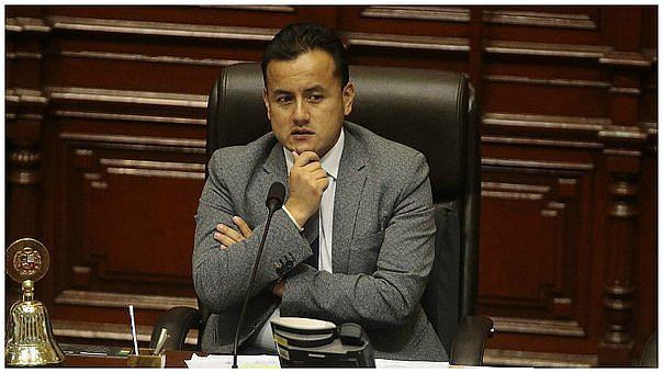 Suspenden la sesión para definir el levantamiento de la inmunidad de Richard Acuña