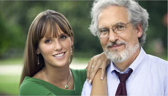 Estar en una relación con una persona mayor podría darte más años de vida, según estudios 