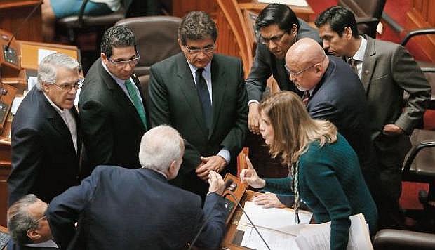 PPK presentará acción ante el TC por modificación de reglamento del Congreso