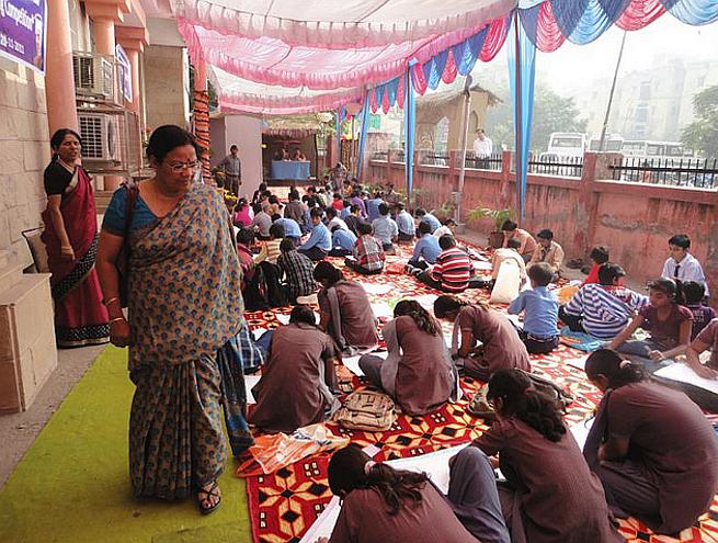 Crean una biblioteca con 15.000 libros en una aldea de la India