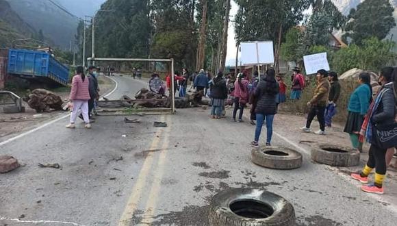 La ciudad de Cusco amaneció este lunes con varias vías bloqueadas. (Foto: Facebook Qosqo Times)