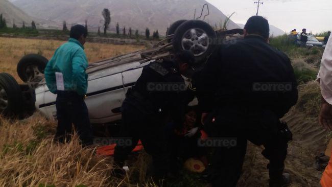 Cocachacra: Ocho heridos tras despiste de station wagon