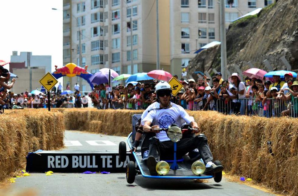 Realizan primera carrera de autos locos en el Perú (VIDEO)