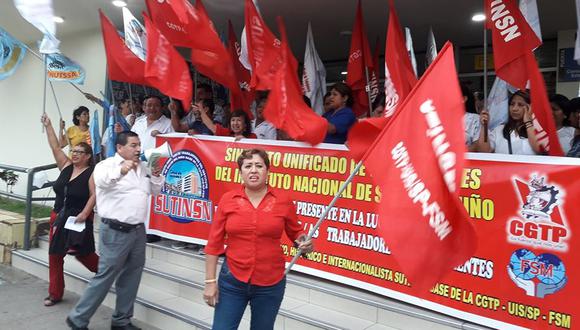 Director general del INSN-Breña, Jorge Jáuregui, afirmó que la huelga de trabajadores no afecta la atención médica a pacientes. (Foto: Facebook)