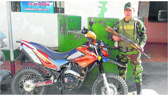 ​En estadio de Cochas, PNP recupera moto robada y chofer queda detenido