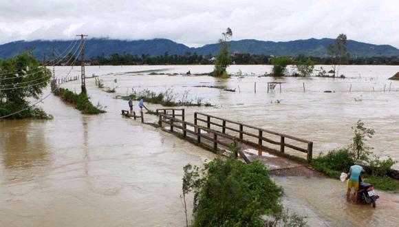 Aluviones y deslaves arrasan pueblos en Vietnam: 37 muertos y 40 desaparecidos (VIDEO)