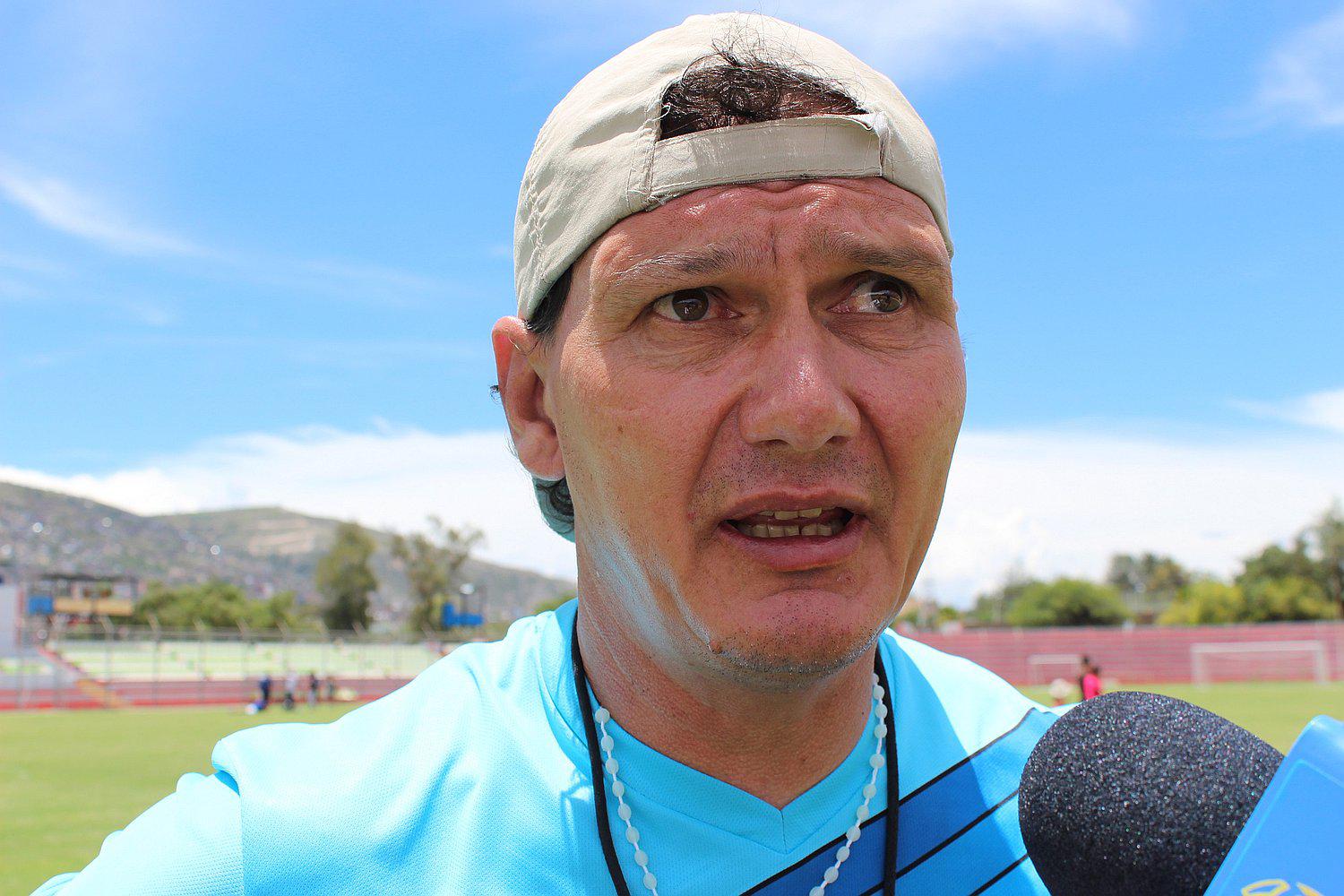 Carlos Leeb saldrá a enfrentar a los 'Santos' de igual a igual