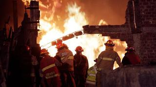 161 emergencias atendieron los bomberos este 25 de diciembre en Lima y Callao