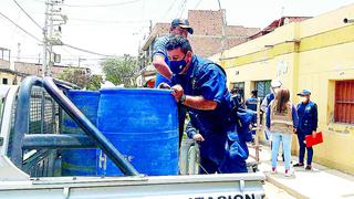 La Policía incauta más de 4 mil litros de alcohol que procesaban en una vivienda de Sullana en condiciones insalubres