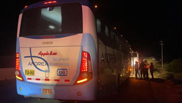Los malhechores se hicieron pasar como pasajeros y a la altura de la fábrica Pacasmayo tomaron el bus y despojaron de sus bienes a más de 20 personas que viajaban a Paita.