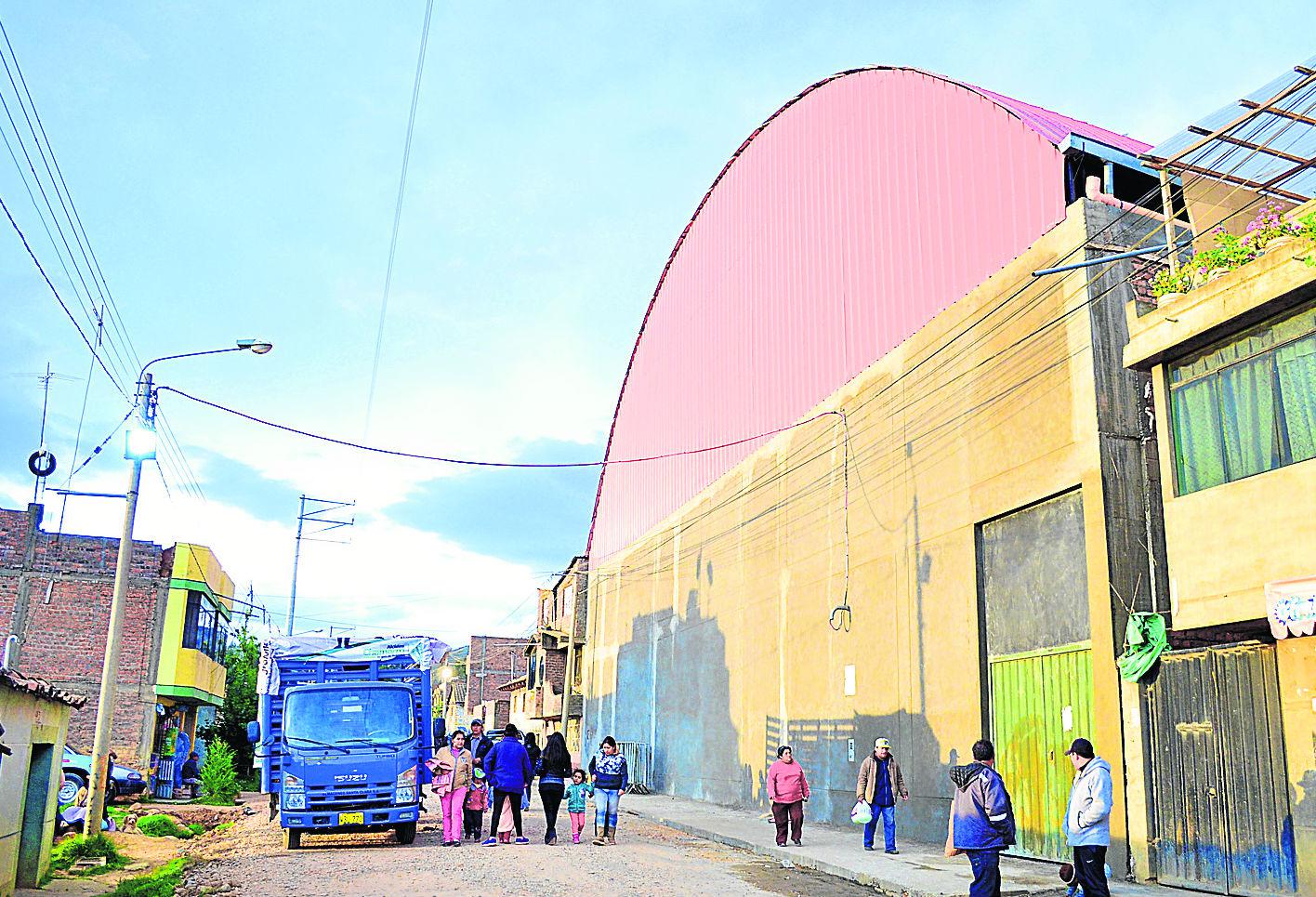 ​Comuna huanca clausura local “Ritmo y Sabor” de Palián