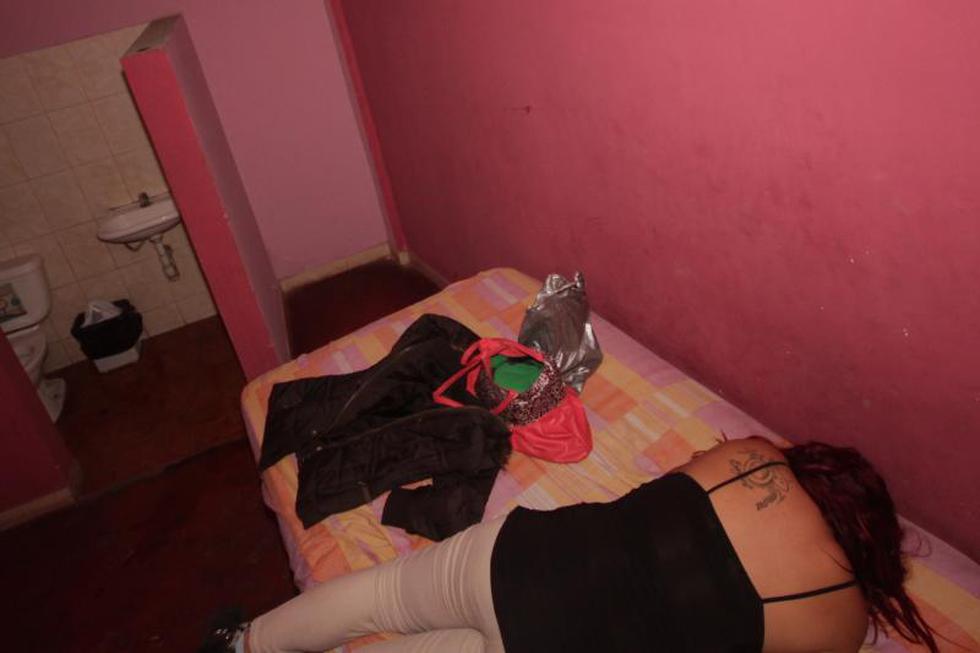 En 'megaoperativo' intervienen a damas de compañía y "clientes" en Chosica